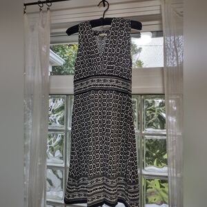 Max Studio Black and Cream Geometric Midi Dress